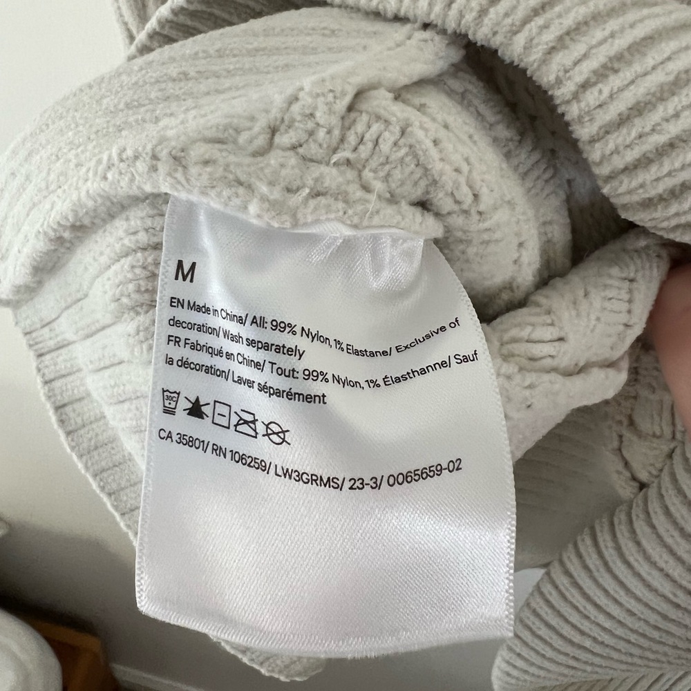 NWT Lululemon Cable Knit Relaxed Fit Sweater in Bone - Picture 11 of 15